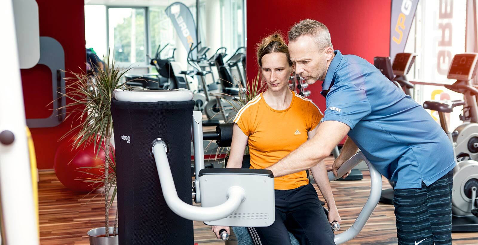 Frau im Personal Training bei Upgreat